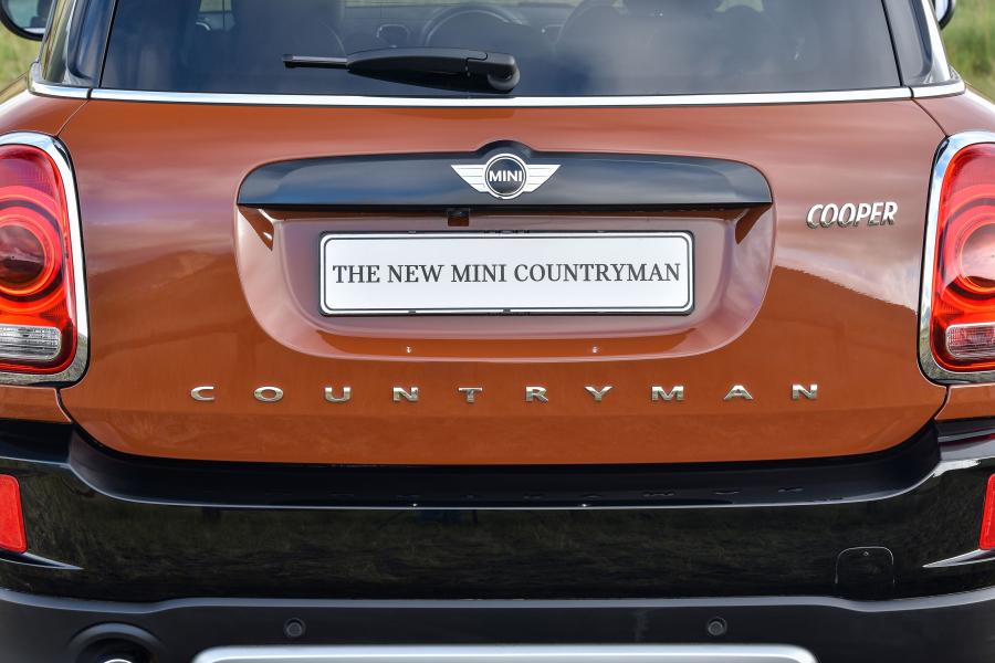 Логотип Mini Cooper Countryman 2017 года  (ZA) (фото 14 из 40)